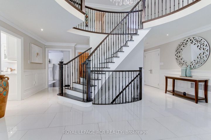 Photo 3 at 646 Brooker Ridge, Wyndham, Newmarket
