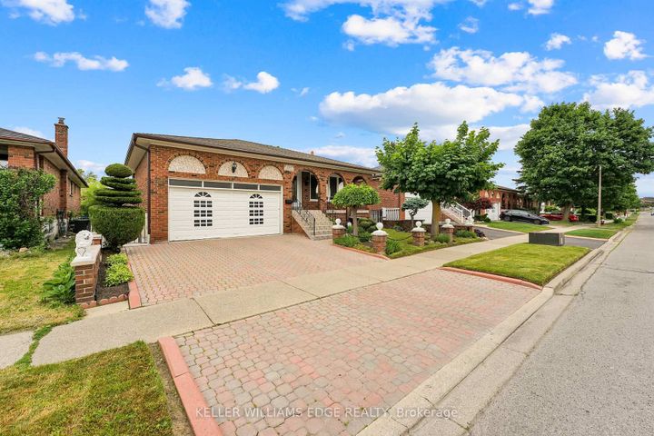 Photo 2 at 112 Linkdale Road, Brampton North, Brampton