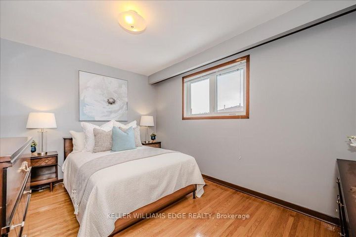 Photo 16 at 112 Linkdale Road, Brampton North, Brampton