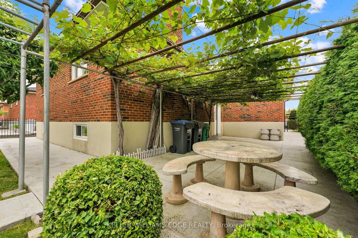 Photo 31 at 112 Linkdale Road, Brampton North, Brampton