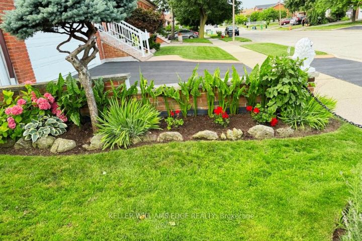 Photo 39 at 112 Linkdale Road, Brampton North, Brampton