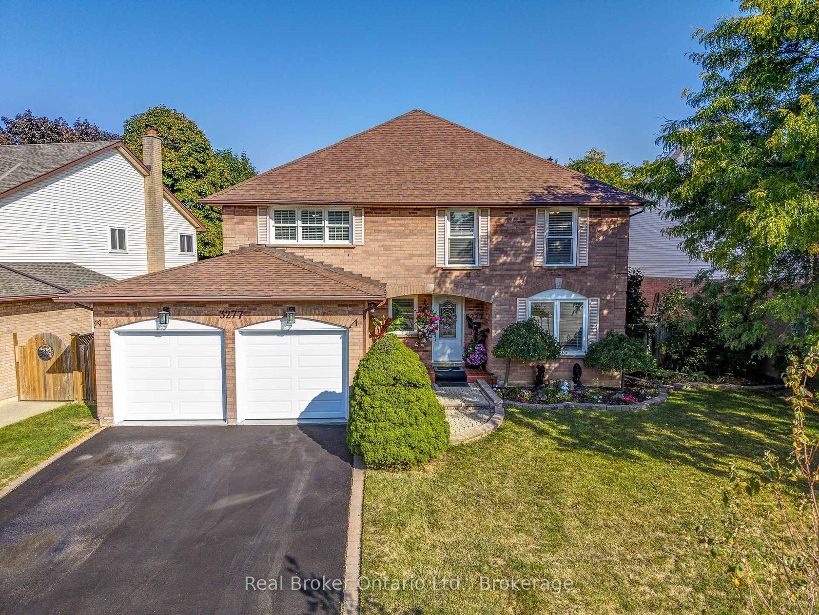 3277 Folkway Drive, Headon, Burlington 