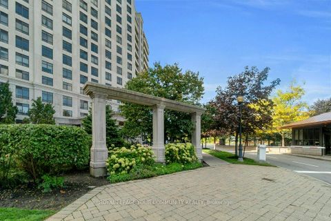Photo 4 at 707 - 9235 Jane Street, Maple, Vaughan