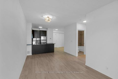 Photo 14 at 707 - 9235 Jane Street, Maple, Vaughan