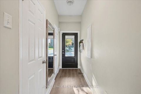 Photo 6 at 28 Aldonschool Court, South East, Ajax