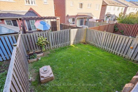 Photo 39 at 28 Aldonschool Court, South East, Ajax