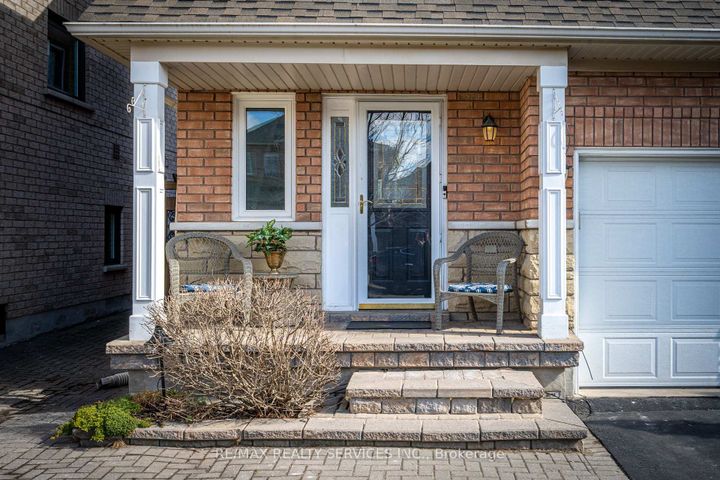 Photo 4 at 3748 Pearlstone Drive, Churchill Meadows, Mississauga