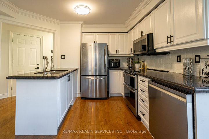 Photo 15 at 3748 Pearlstone Drive, Churchill Meadows, Mississauga