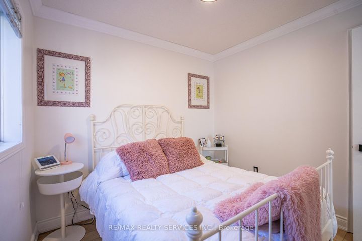 Photo 19 at 3748 Pearlstone Drive, Churchill Meadows, Mississauga