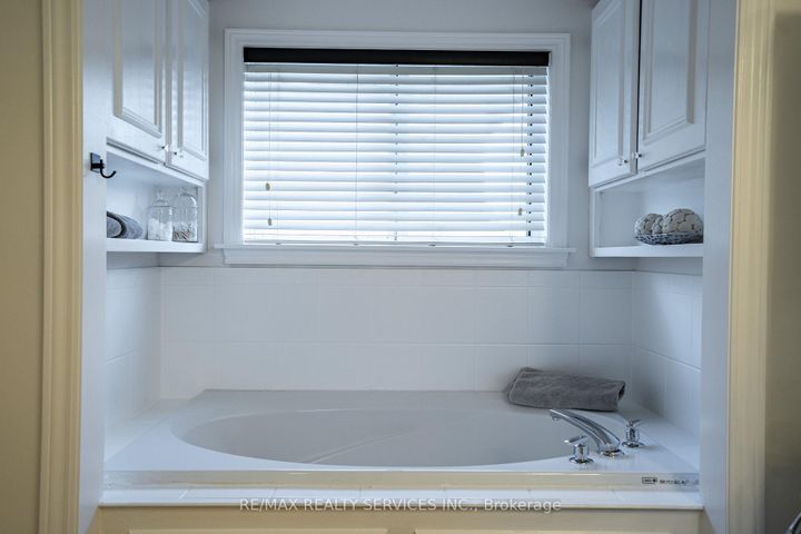 Photo 31 at 3748 Pearlstone Drive, Churchill Meadows, Mississauga