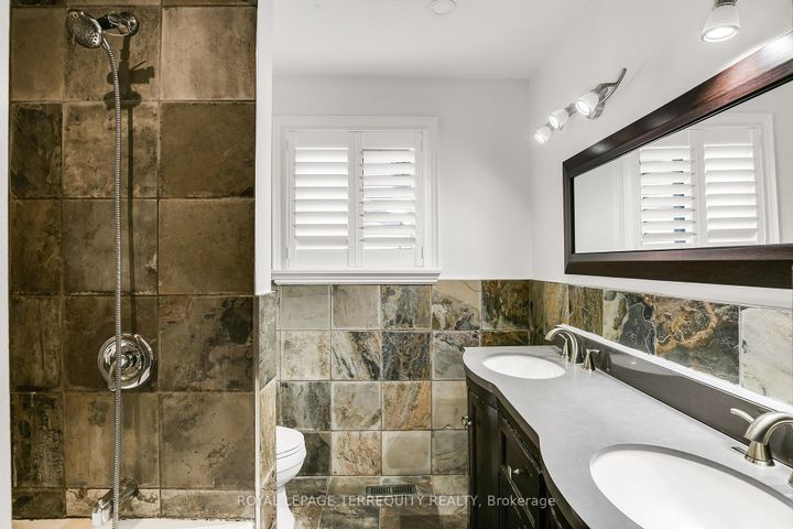 Photo 17 at 19 Wall Avenue, Pelmo Park W4, Toronto