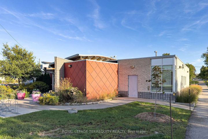 Photo 35 at 19 Wall Avenue, Pelmo Park W4, Toronto