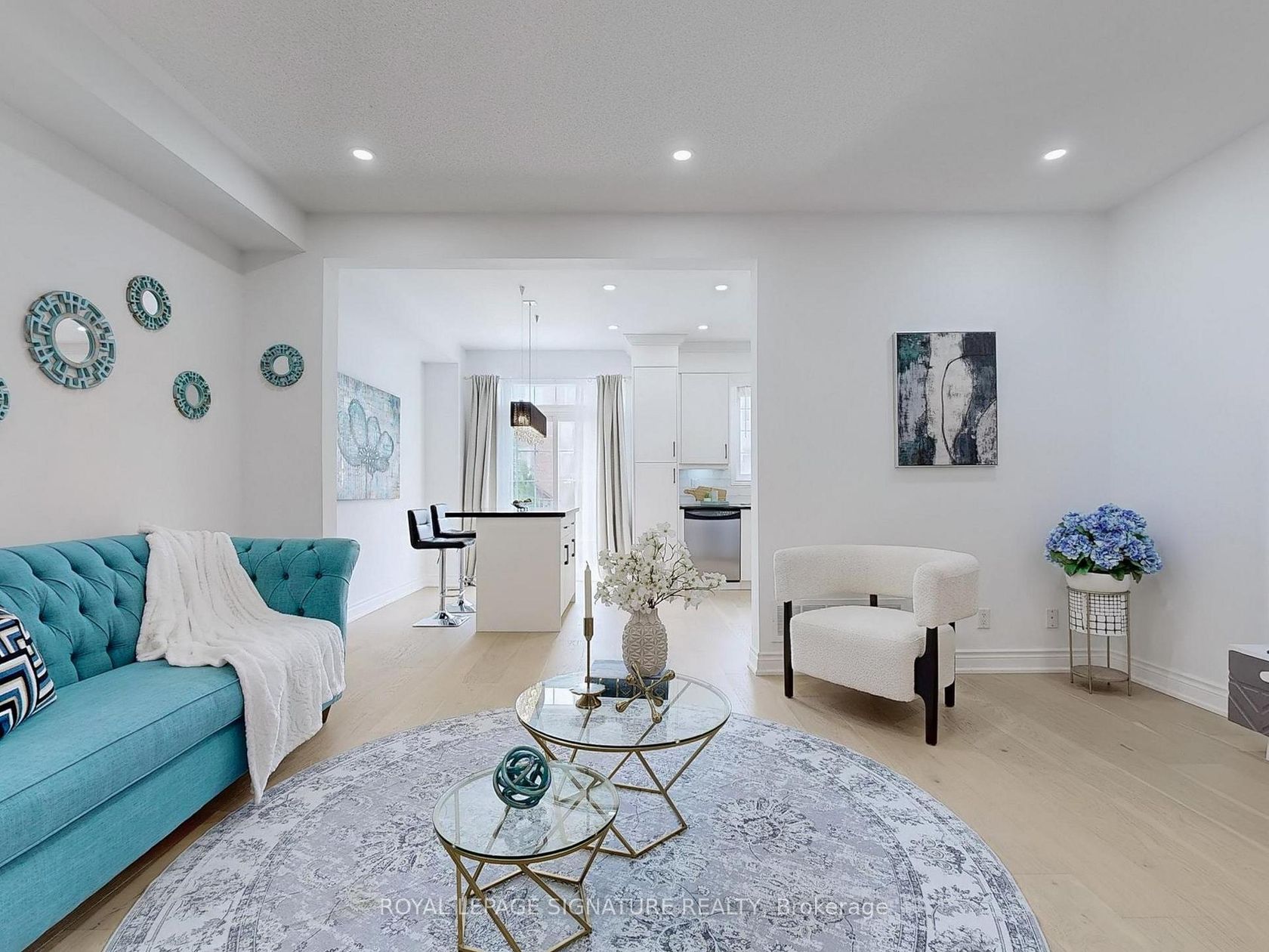 18 Torah Gate, Patterson, Vaughan by Loree Meneguzzi Real Estate 18 Torah Gate, Patterson, Vaughan