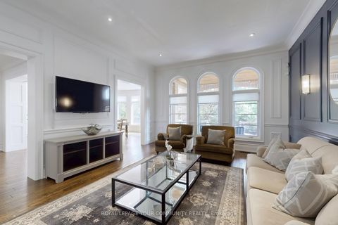 Photo 11 at 166 Grandvista Crescent, Vellore Village, Vaughan