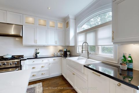 Photo 13 at 166 Grandvista Crescent, Vellore Village, Vaughan