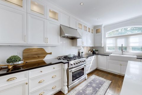Photo 15 at 166 Grandvista Crescent, Vellore Village, Vaughan