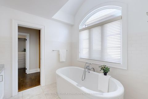 Photo 35 at 166 Grandvista Crescent, Vellore Village, Vaughan