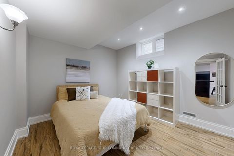 Photo 44 at 166 Grandvista Crescent, Vellore Village, Vaughan