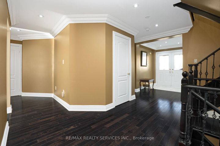 Photo 3 at 14 Foxmere Road, Fletcher's Meadow, Brampton
