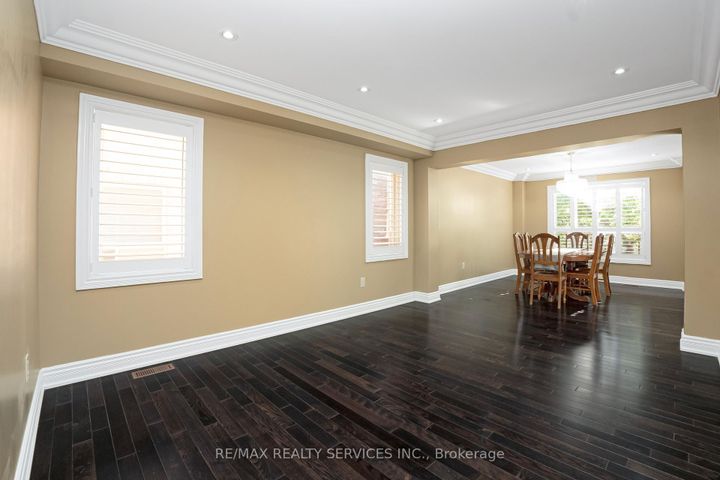 Photo 6 at 14 Foxmere Road, Fletcher's Meadow, Brampton