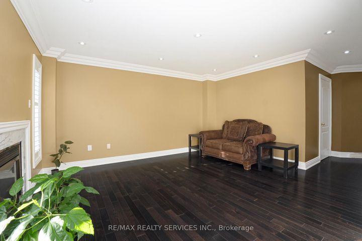 Photo 13 at 14 Foxmere Road, Fletcher's Meadow, Brampton