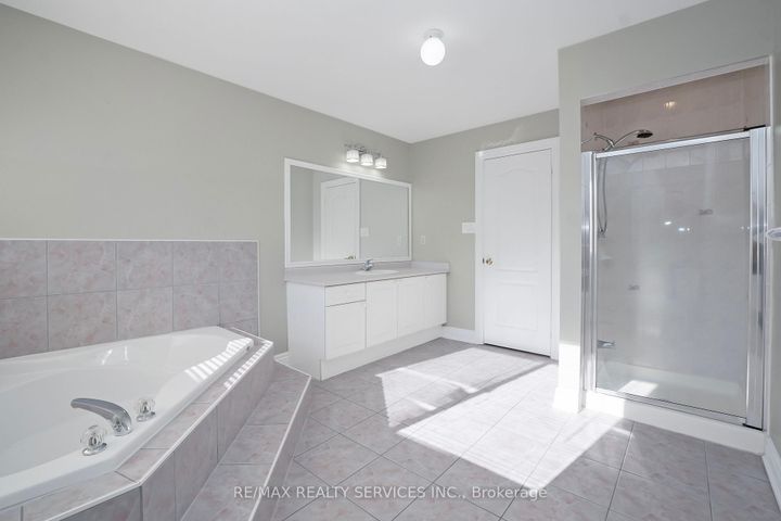Photo 31 at 14 Foxmere Road, Fletcher's Meadow, Brampton
