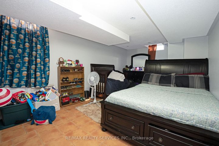 Photo 44 at 14 Foxmere Road, Fletcher's Meadow, Brampton