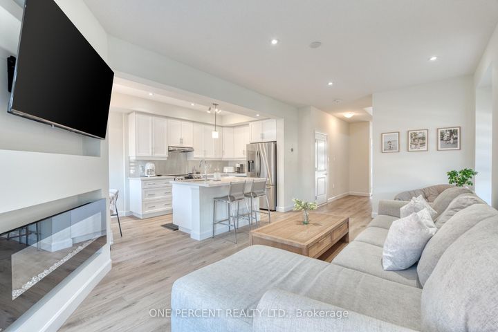 Photo 6 at 24 Southam Lane, Mountview, Hamilton