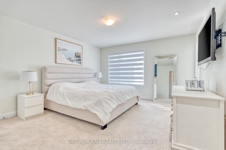 Photo 14 at 24 Southam Lane, Mountview, Hamilton