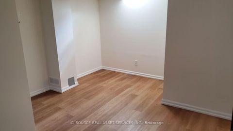 Photo 6 at 11 Levellands Crescent, Langstaff, Richmond Hill