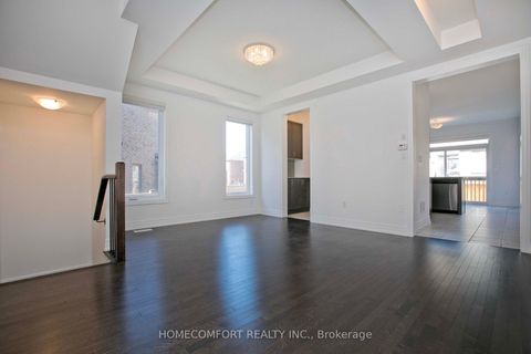 Photo 9 at 14 St Ives Crescent, Williamsburg, Whitby