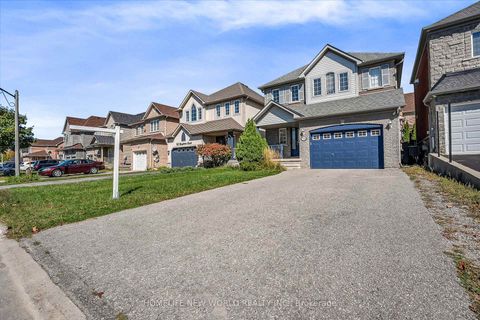 Photo 1 at 766 Greystone Court, Pinecrest, Oshawa