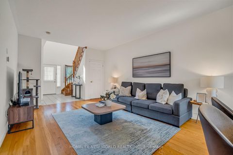 Photo 5 at 766 Greystone Court, Pinecrest, Oshawa