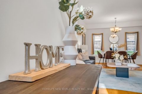 Photo 7 at 766 Greystone Court, Pinecrest, Oshawa