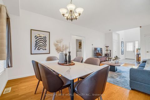 Photo 10 at 766 Greystone Court, Pinecrest, Oshawa