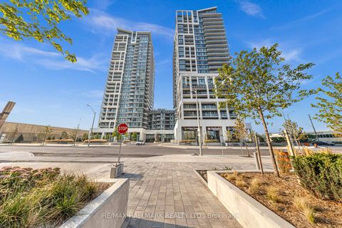 Photo 2 at 427 - 9000 Jane Street, Vellore Village, Vaughan