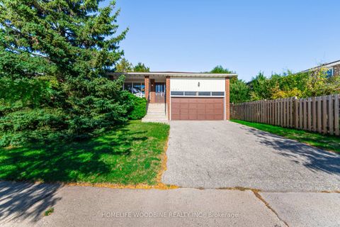 Photo 1 at 1431 Harmsworth Square, FA Falgarwood, Oakville
