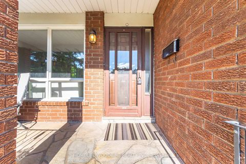 Photo 2 at 1431 Harmsworth Square, FA Falgarwood, Oakville