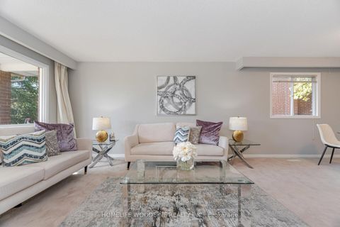 Photo 4 at 1431 Harmsworth Square, FA Falgarwood, Oakville