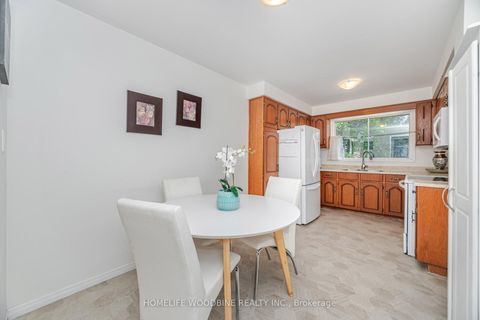 Photo 10 at 1431 Harmsworth Square, FA Falgarwood, Oakville