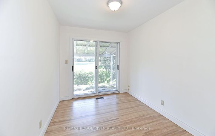 Photo 10 at 710 Kingfisher Drive, Bay Ridges, Pickering