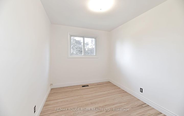Photo 14 at 710 Kingfisher Drive, Bay Ridges, Pickering