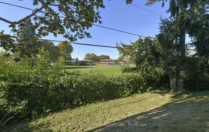 Photo 21 at 710 Kingfisher Drive, Bay Ridges, Pickering