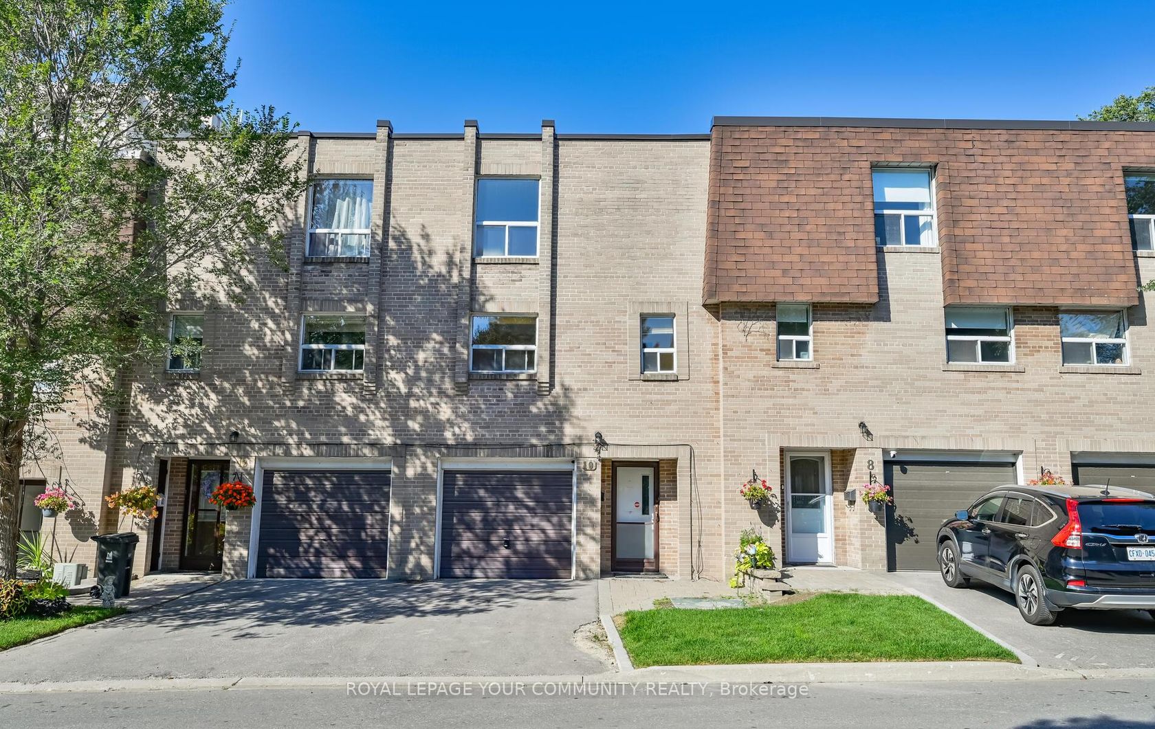 10 Village Green Way, Henry Farm, Toronto 