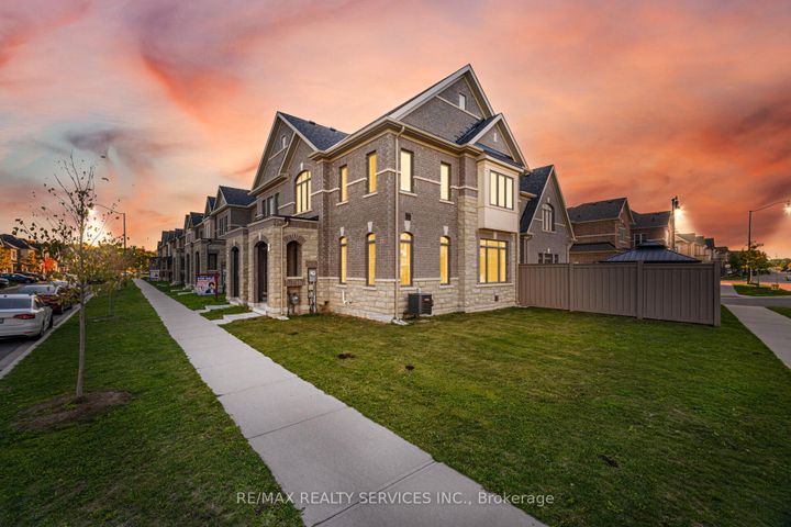 Photo 2 at 62 Block Road, Northwest Brampton, Brampton