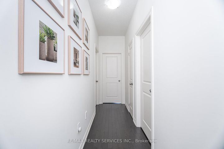 Photo 23 at 62 Block Road, Northwest Brampton, Brampton