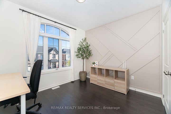 Photo 35 at 62 Block Road, Northwest Brampton, Brampton