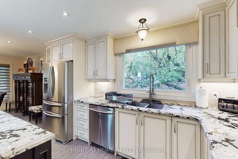 Photo 10 at 11 Tefley Road, Newtonbrook West, Toronto