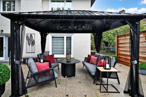 Photo 32 at 11 Tefley Road, Newtonbrook West, Toronto