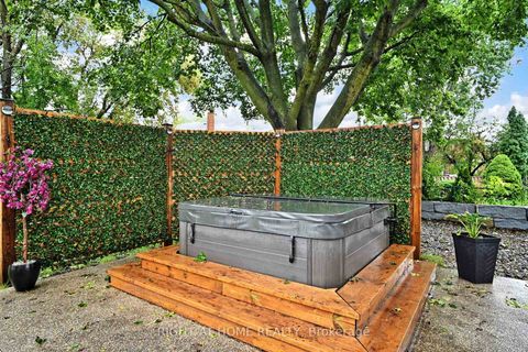 Photo 35 at 11 Tefley Road, Newtonbrook West, Toronto